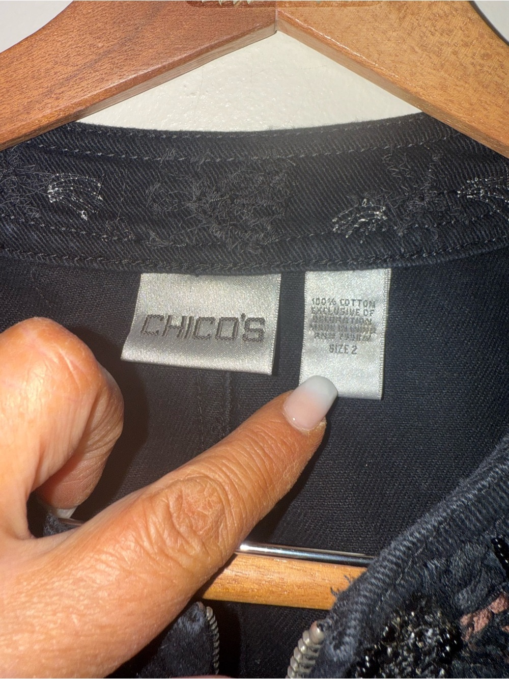 Chicos Black Embroidered & beaded Zip-Front denim Jacket size large (2) - Picture 3 of 13